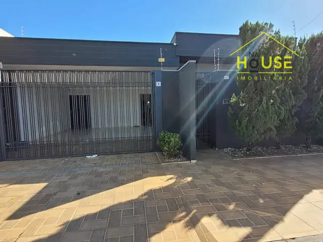 Casa com 229m² 3 quartos e 3 banheiros, à venda, no bairro Jardim Residencial Vilar em Votuporanga