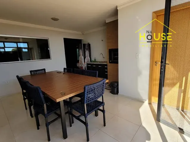 Casa com 229m² 3 quartos e 3 banheiros, à venda, no bairro Jardim Residencial Vilar em Votuporanga