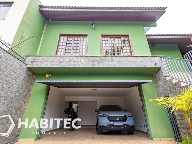 Casa com 360m² 3 quartos e 2 banheiros, à venda, no bairro Santa Cândida em Curitiba