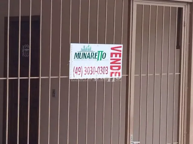 Casa com 200m² 6 quartos e 2 banheiros, à venda, no bairro Petrópolis em Concórdia