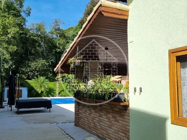 Casa com 920m² 3 quartos e 1 banheiro, à venda, no bairro Fazenda da Ilha em Embu-Guaçu