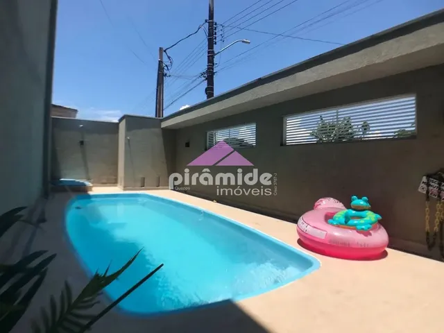 Casa com 78m² 2 quartos e 3 banheiros, à venda, no bairro Martin de Sá em Caraguatatuba