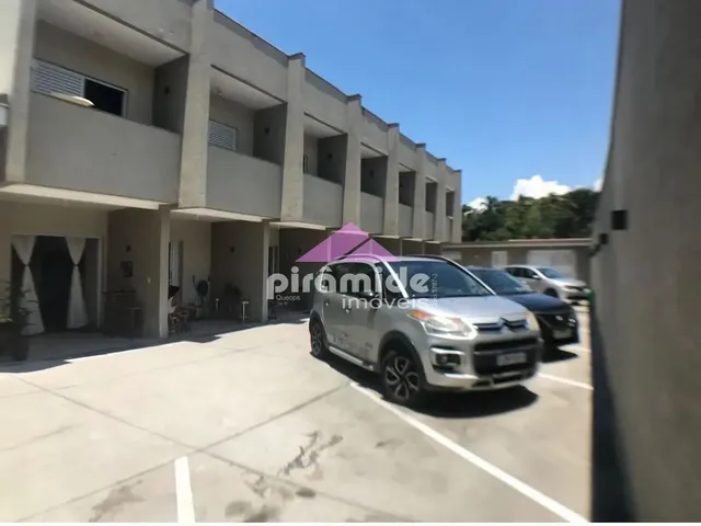 Casa com 78m² 2 quartos e 3 banheiros, à venda, no bairro Martin de Sá em Caraguatatuba