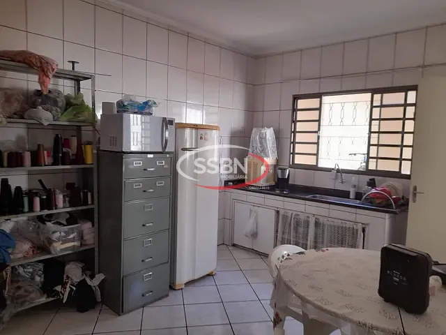Casa 2 quartos e 4 banheiros, à venda, no bairro Jardim Bela Vista em Nova Odessa