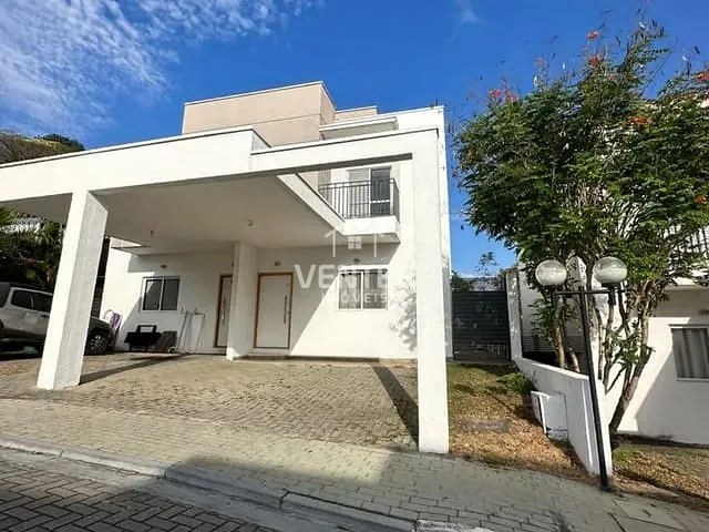 Casa 3 quartos e 3 banheiros, à venda ou para alugar, no bairro Vila Areao em Taubaté