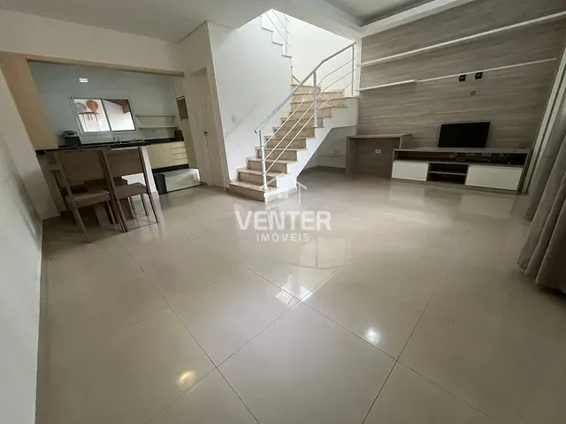 Casa 3 quartos e 3 banheiros, à venda ou para alugar, no bairro Vila Areao em Taubaté