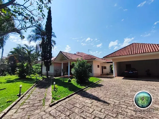 Casa com 2150m² 3 quartos e 5 banheiros, à venda ou para alugar, no bairro City Castello em Itu