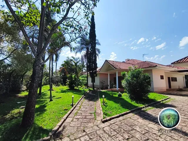 Casa com 2150m² 3 quartos e 5 banheiros, à venda ou para alugar, no bairro City Castello em Itu