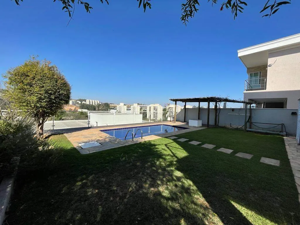 Casa em Tamboré — foto 1