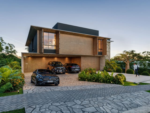 Casa com 600m² 4 quartos e 6 banheiros, à venda, no bairro Alphaville em Santana de Parnaíba