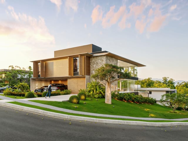 Casa com 600m² 4 quartos e 6 banheiros, à venda, no bairro Alphaville em Santana de Parnaíba