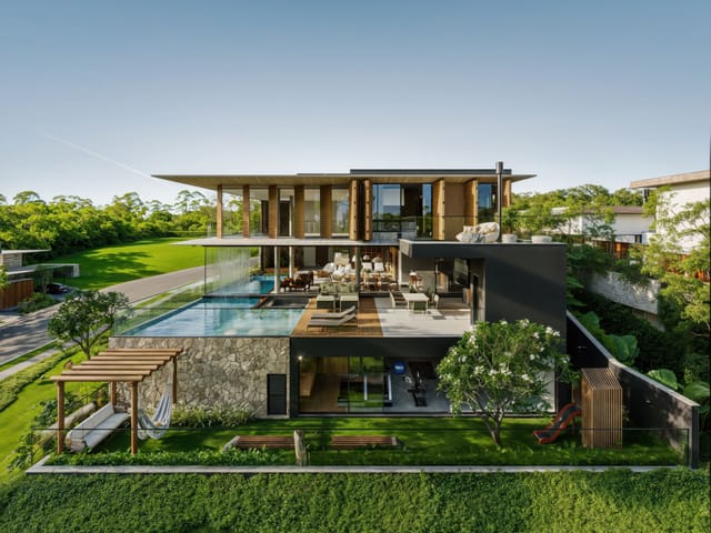 Casa com 600m² 4 quartos e 6 banheiros, à venda, no bairro Alphaville em Santana de Parnaíba