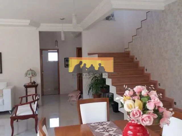 Casa com 450m² 3 quartos e 4 banheiros, à venda, no bairro Cidade Universitária II em Campinas