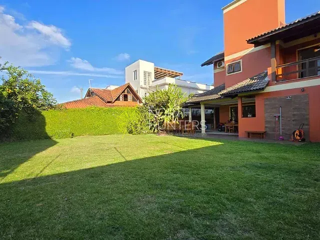 Casa com 450m² 3 quartos e 3 banheiros, à venda, no bairro Jurerê Internacional em Florianópolis