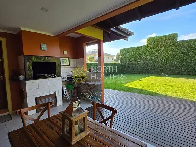 Casa com 450m² 3 quartos e 3 banheiros, à venda, no bairro Jurerê Internacional em Florianópolis