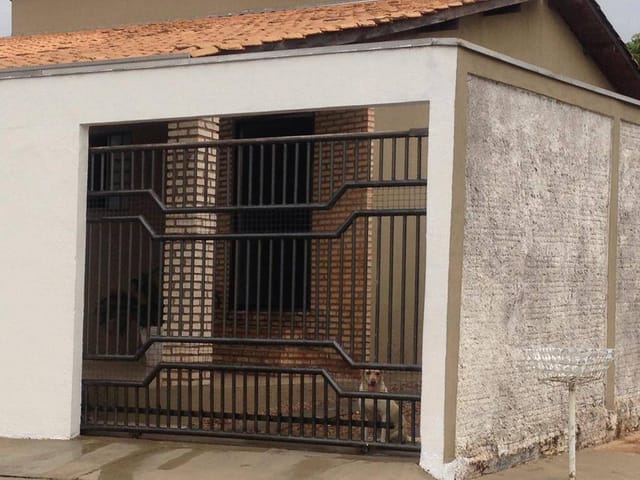 Casa com 287m² 3 quartos e 2 banheiros, à venda, no bairro Morada do Ouro em Cuiabá