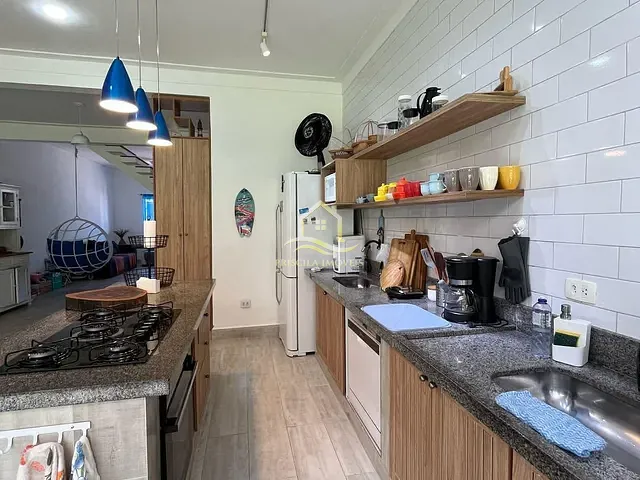 Casa com 219m² 3 quartos e 4 banheiros, à venda, no bairro Boraceia em Bertioga