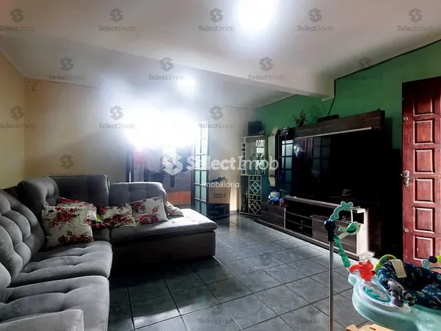 Casa com 193m² 3 quartos e 2 banheiros, à venda, no bairro Vila Dirce em Mauá