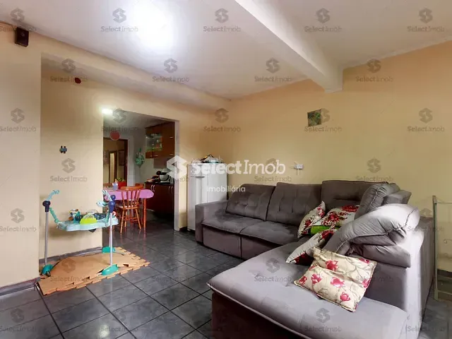 Casa com 193m² 3 quartos e 2 banheiros, à venda, no bairro Vila Dirce em Mauá