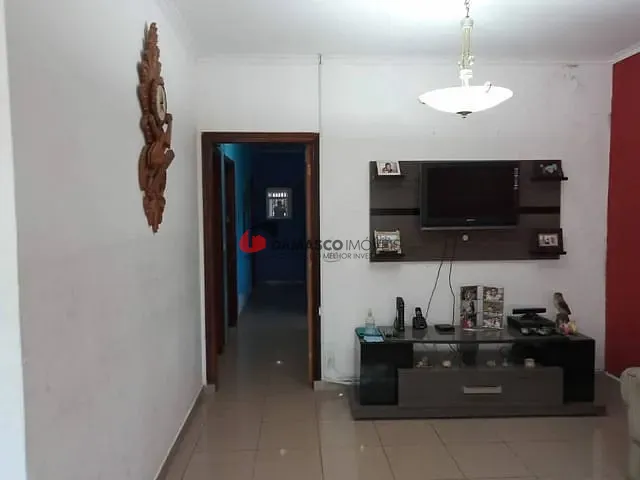 Casa com 257m² 4 quartos e 3 banheiros, à venda, no bairro Jardim Orlandina em São Bernardo do Campo