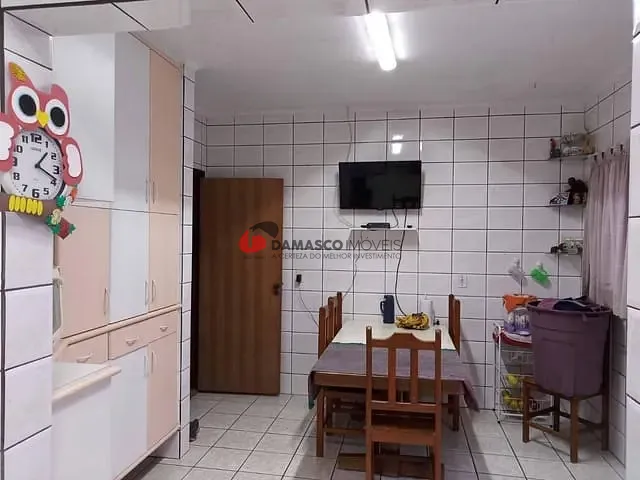 Casa com 257m² 4 quartos e 3 banheiros, à venda, no bairro Jardim Orlandina em São Bernardo do Campo