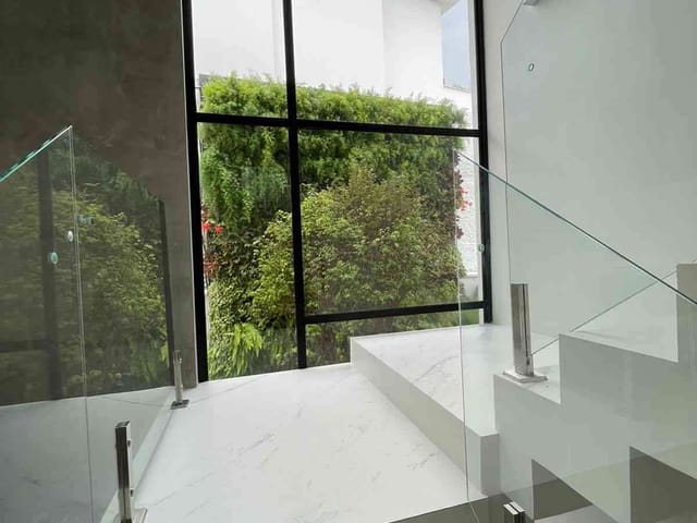 Casa com 620m² 4 quartos e 6 banheiros, à venda ou para alugar, no bairro Alphaville em Santana de Parnaíba