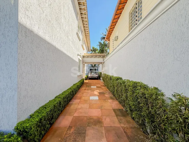 Casa com 450m² 4 quartos e 5 banheiros, para alugar, no bairro Jardim Paulista em São Paulo