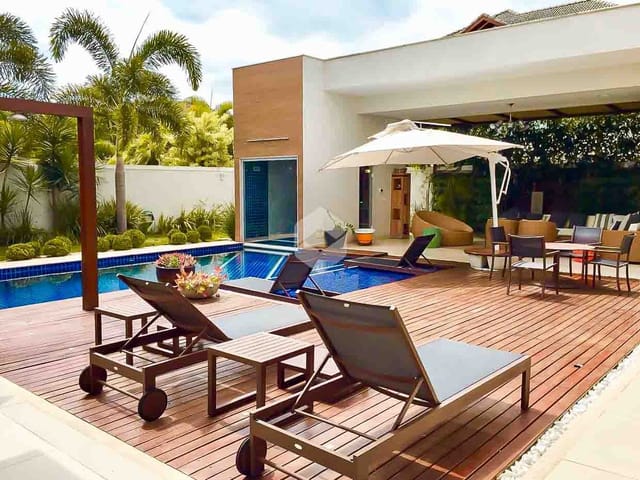 Casa com 800m² 5 quartos e 9 banheiros, à venda, no bairro Barra da Tijuca em Rio de Janeiro