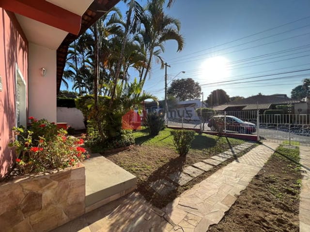 Casa com 672m², à venda, no bairro Jardim Residencial Doutor Lessa em Pindamonhangaba