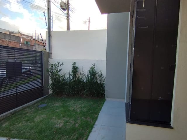 Casa 3 quartos e 1 banheiro, à venda, no bairro Jardim Nova Cambé em Cambé
