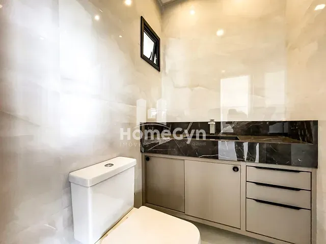 Casa com 300m² 3 quartos e 4 banheiros, à venda, no bairro Jardins Barcelona em Senador Canedo