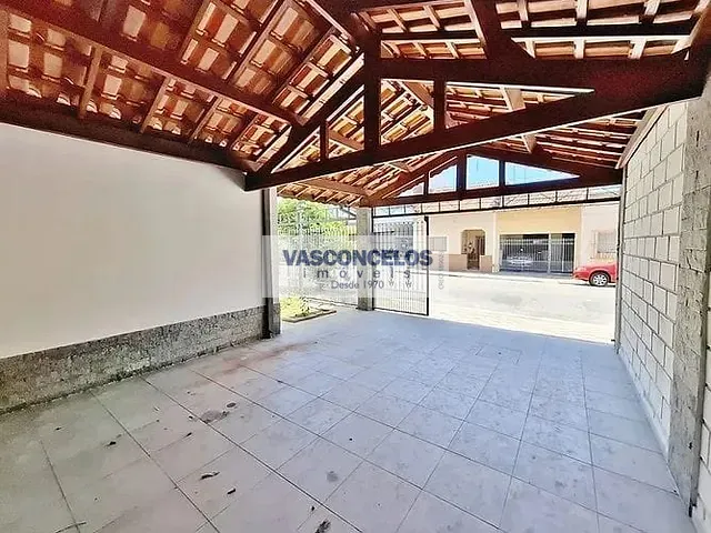 Casa com 298m² 3 quartos e 2 banheiros, à venda, no bairro Jardim Paraíba em Jacareí