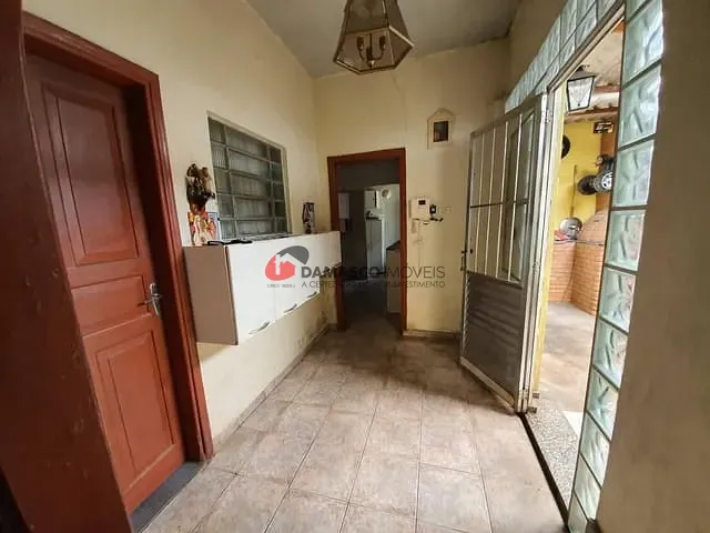 Casa com 300m² 2 quartos e 1 banheiro, à venda, no bairro Fundação em São Caetano do Sul