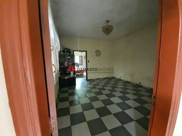 Casa com 300m² 2 quartos e 1 banheiro, à venda, no bairro Fundação em São Caetano do Sul