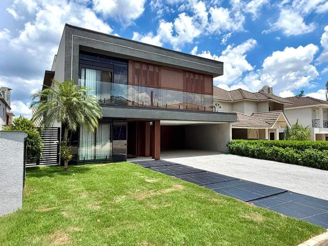 Casa com 530m² 6 quartos e 7 banheiros, à venda ou para alugar, no bairro Alphaville em Santana de Parnaíba