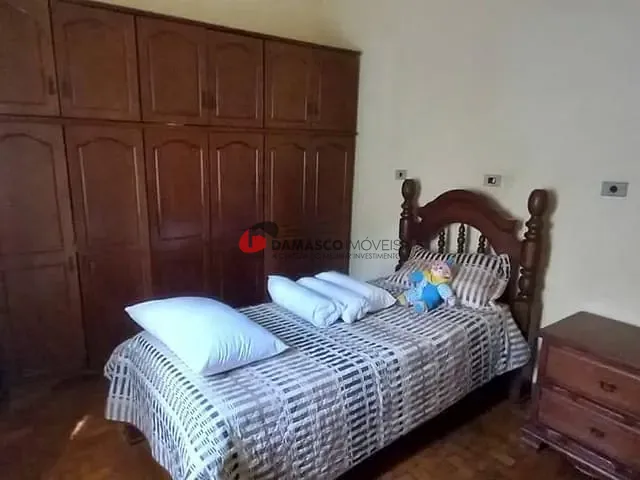 Casa com 500m² 3 quartos e 1 banheiro, à venda, no bairro Santa Maria em São Caetano do Sul