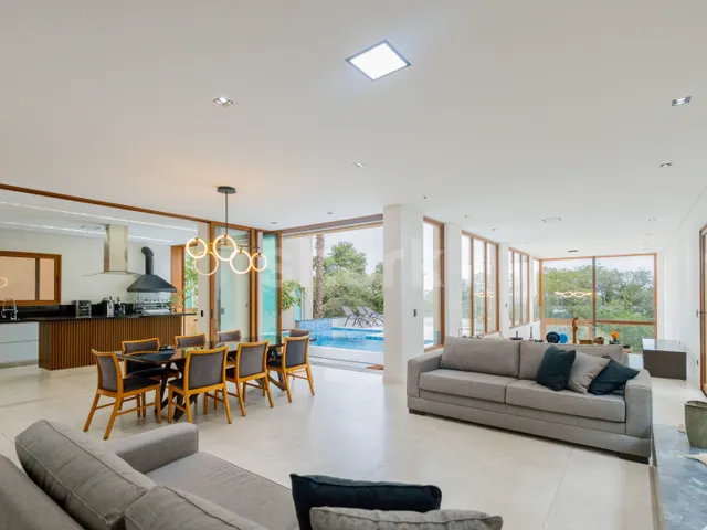 Casa com 525m² 4 quartos e 7 banheiros, à venda, no bairro Tamboré em Santana de Parnaíba