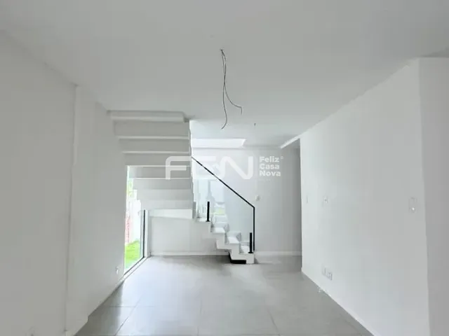 Casa com 190m² 4 quartos e 4 banheiros, à venda, no bairro Vila de Abrantes (Abrantes) em Camaçari