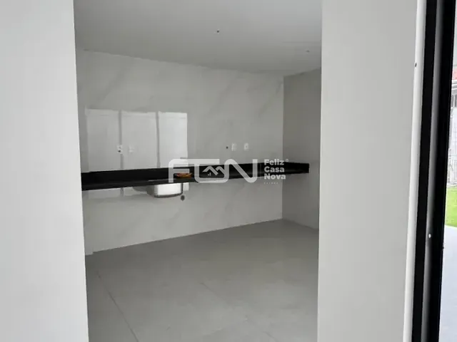 Casa com 190m² 4 quartos e 4 banheiros, à venda, no bairro Vila de Abrantes (Abrantes) em Camaçari
