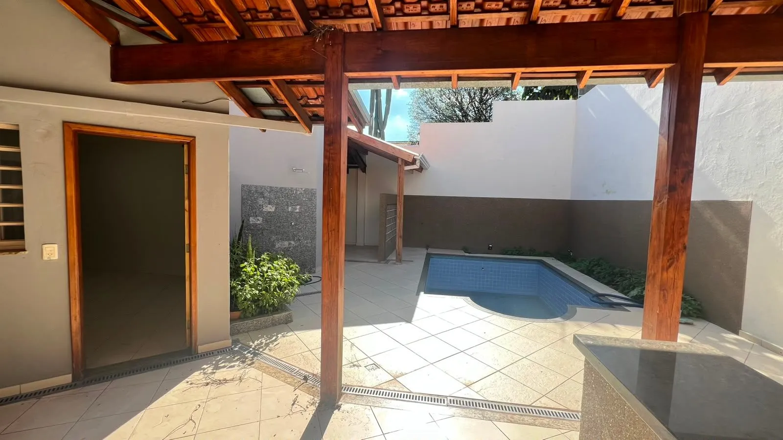 Casa, 3 quartos, 290 m² - Foto 24