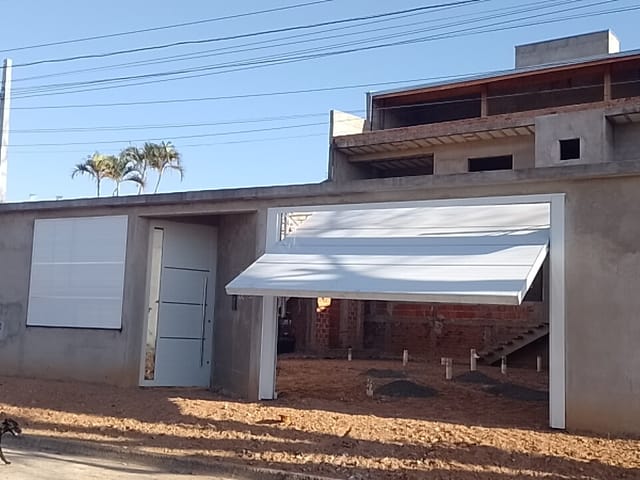 Casa com 250m² 2 quartos e 2 banheiros, à venda, no bairro Jardim Santa Rosa em Campinas