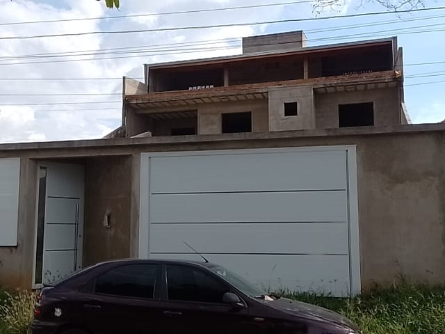 Casa com 250m² 2 quartos e 2 banheiros, à venda, no bairro Jardim Santa Rosa em Campinas