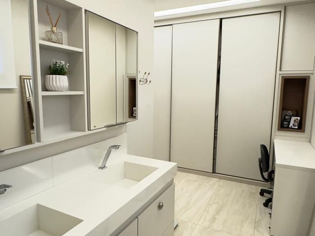 Casa 4 quartos e 6 banheiros, à venda, no bairro Ribeirão do Lipa em Cuiabá