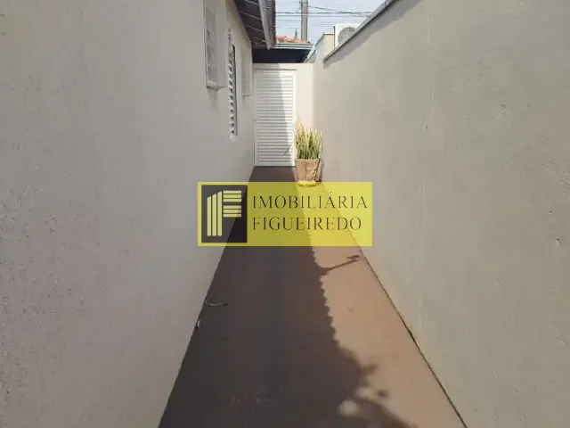 Casa com 199m² 3 quartos e 2 banheiros, à venda, no bairro Condomínio Residencial Jardins de Barcelona em São José do Rio Preto