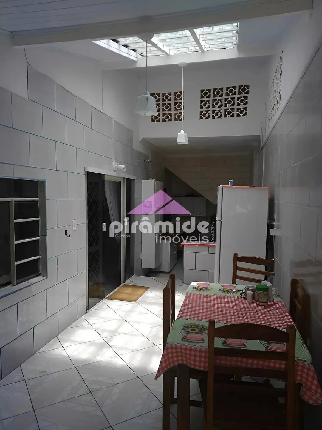 Casa, 4 quartos, 266 m² - Foto 2