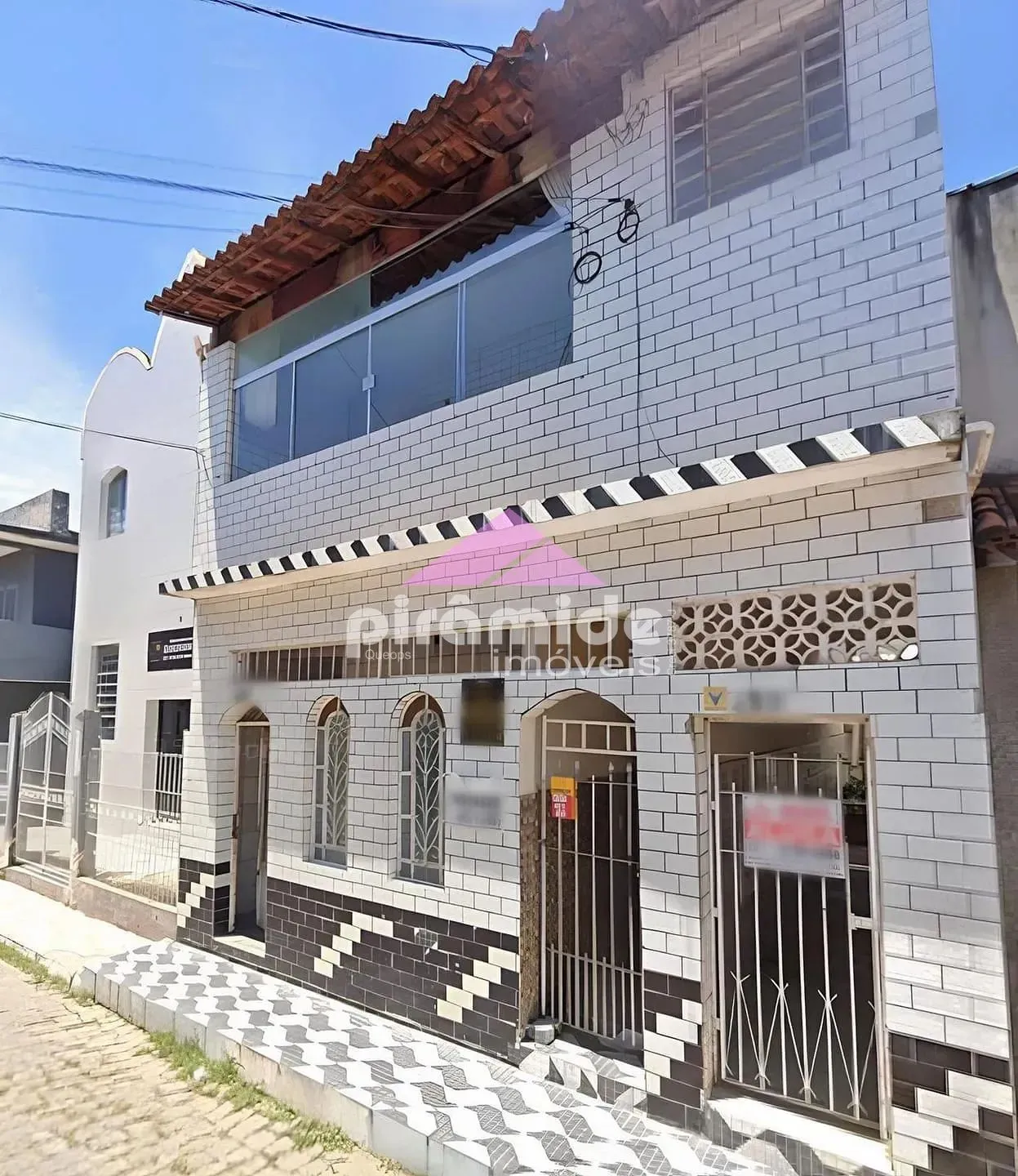 Casa, 4 quartos, 266 m² - Foto 1