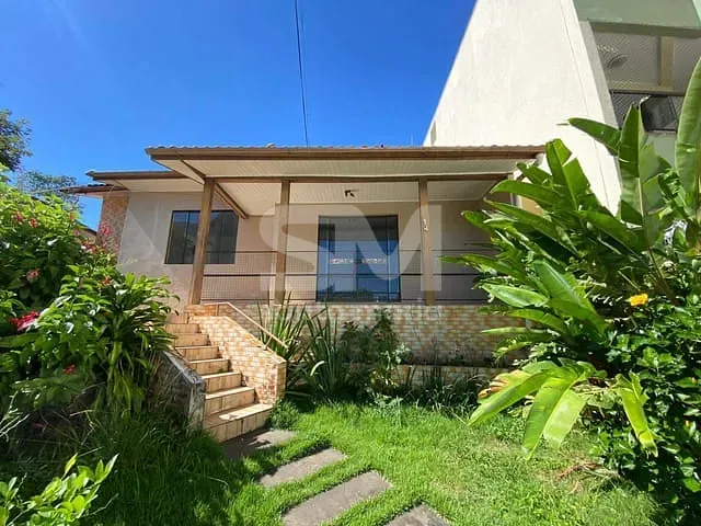 Casa 3 quartos e 1 banheiro, para alugar, no bairro Centro em Chapecó