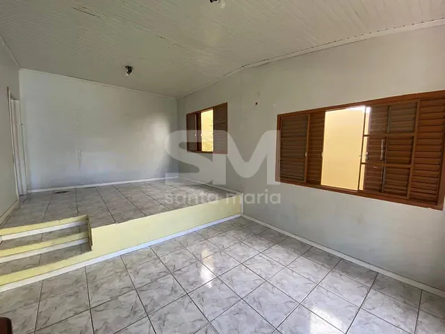 Casa 3 quartos e 1 banheiro, para alugar, no bairro Centro em Chapecó