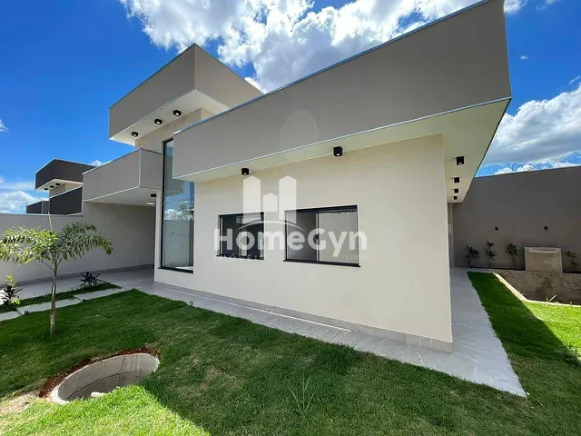 Casa com 242m² 3 quartos e 2 banheiros, à venda, no bairro Jardim Helvécia em Aparecida de Goiânia