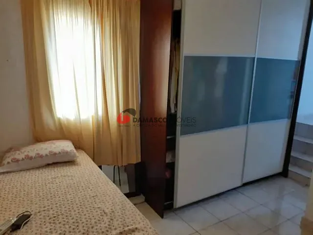 Casa com 147m² 3 quartos e 2 banheiros, à venda, no bairro Vila Palmares em Santo André